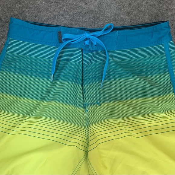 Tony Hawk Reflex Stretch Swim Trunks Men’s Size 32 - Picture 3 of 11